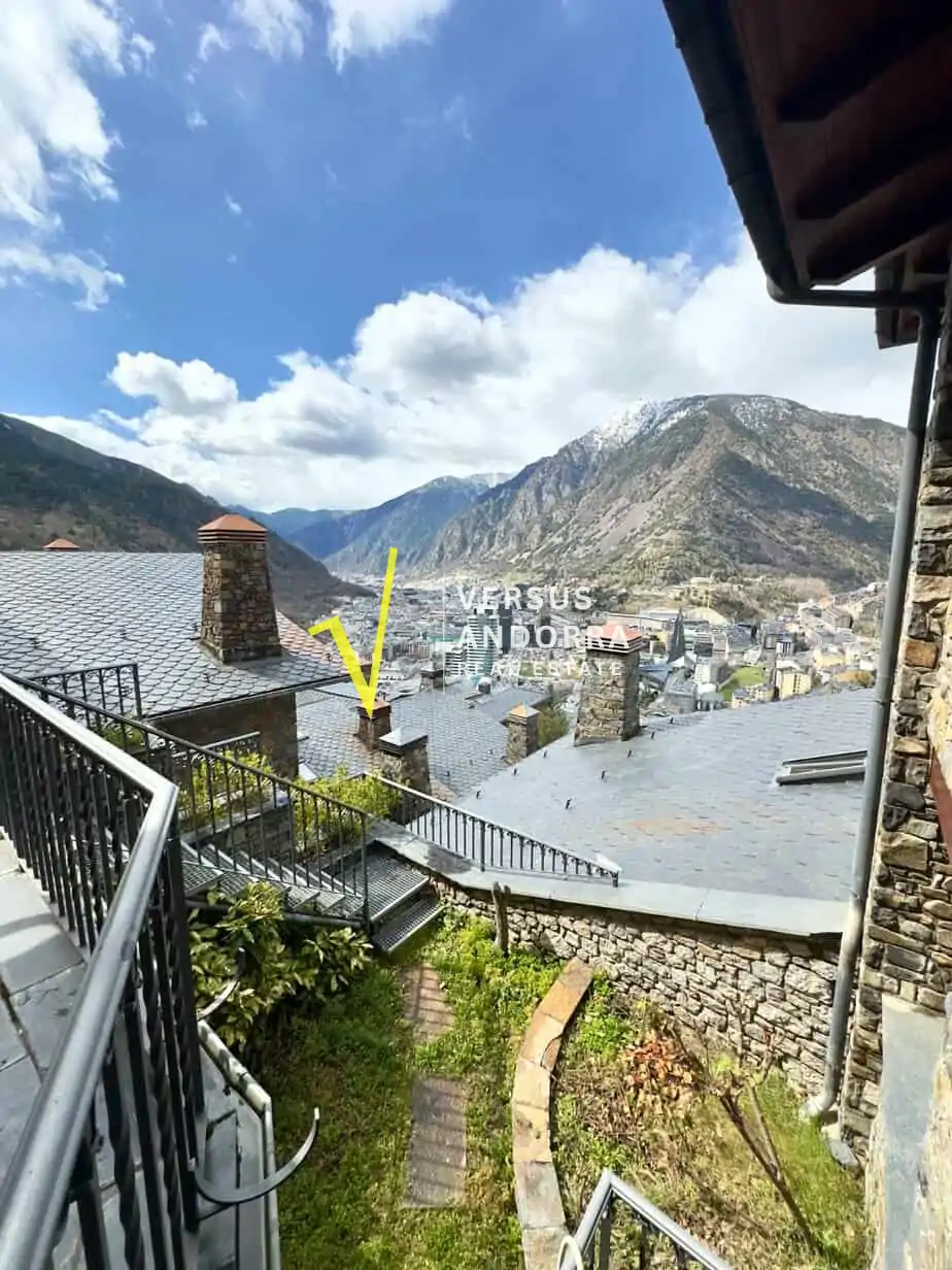 MAISON MITOYENNE À SA CALMA · VUES UNIQUES · SOLEIL TOUTE LA JOURNÉE · 4 PLACES DE STATIONNEMENT