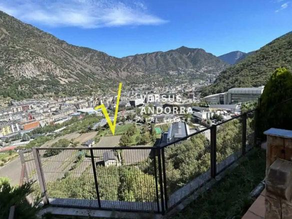 Townhouse in Andorra la Vella in an exclusive and privileged setting, just five minutes from the centre