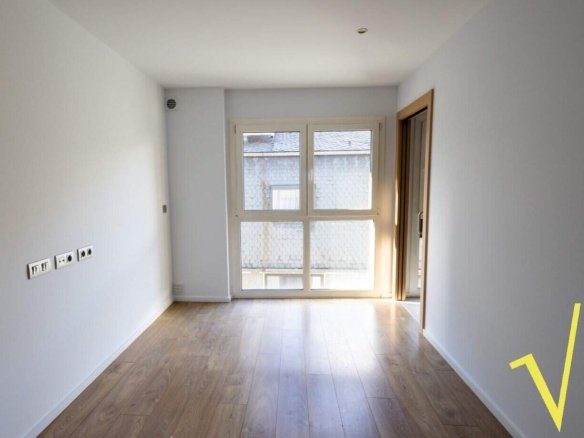 Ático Duplex en Alquiler en el centro de Escaldes