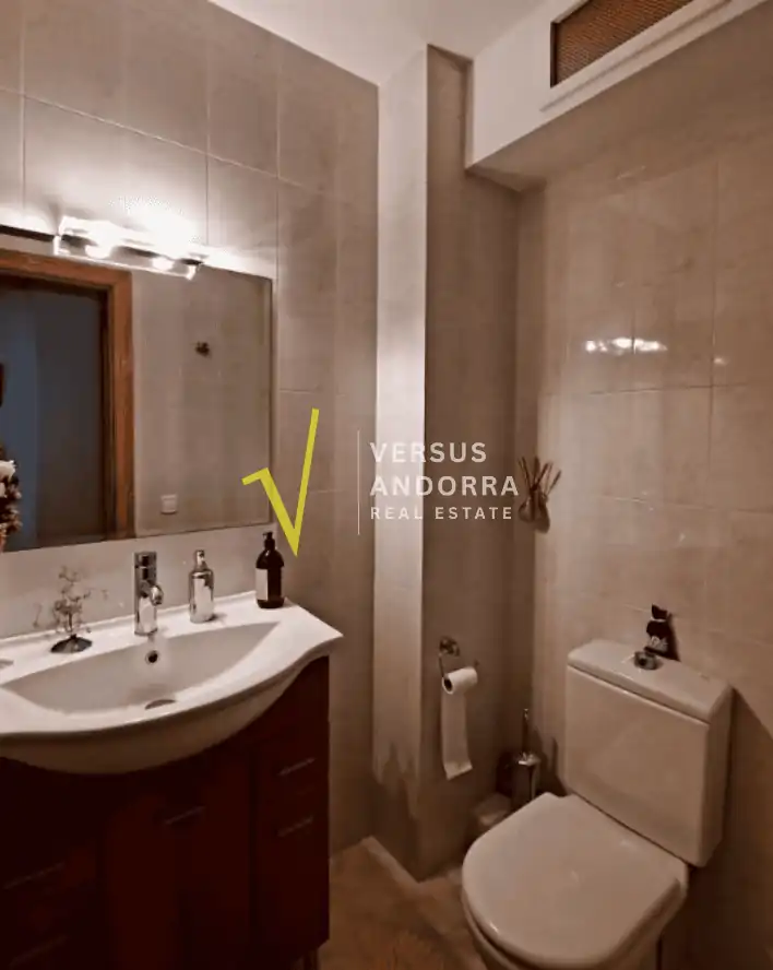 Casa en venta en Escaldes-Engordany – Chalet unifamiliar con vistas y garaje