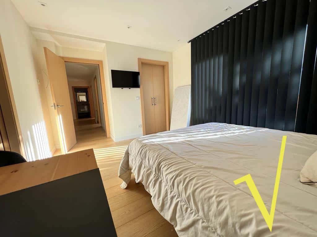 Vil·la contemporània exclusiva amb vistes de somni a Pal