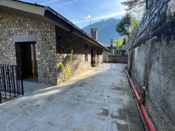 XALET D'OBRA NOVA A ESTRENAR A SANT JULIÀ (AIXIRIVALL) – VISTES OBERTES, JARDÍ I GRANS TERRASSES