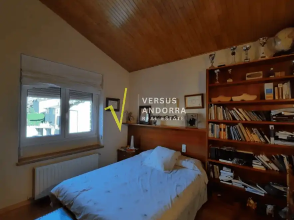 Casa en venta en Escaldes-Engordany – Chalet unifamiliar con vistas y garaje