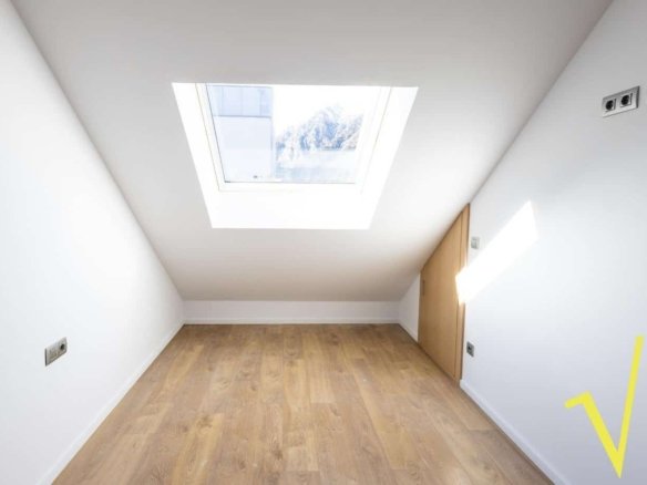 Ático Duplex en Alquiler en el centro de Escaldes
