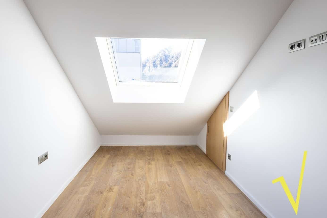 Ático Duplex en Alquiler en el centro de Escaldes