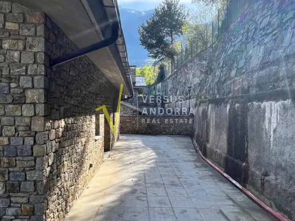 XALET D'OBRA NOVA A ESTRENAR A SANT JULIÀ (AIXIRIVALL) – VISTES OBERTES, JARDÍ I GRANS TERRASSES