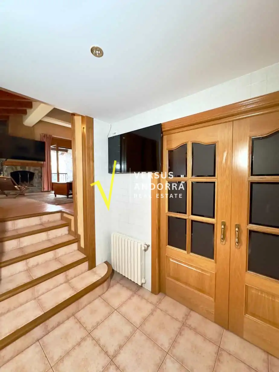 MAISON MITOYENNE À SA CALMA · VUES UNIQUES · SOLEIL TOUTE LA JOURNÉE · 4 PLACES DE STATIONNEMENT
