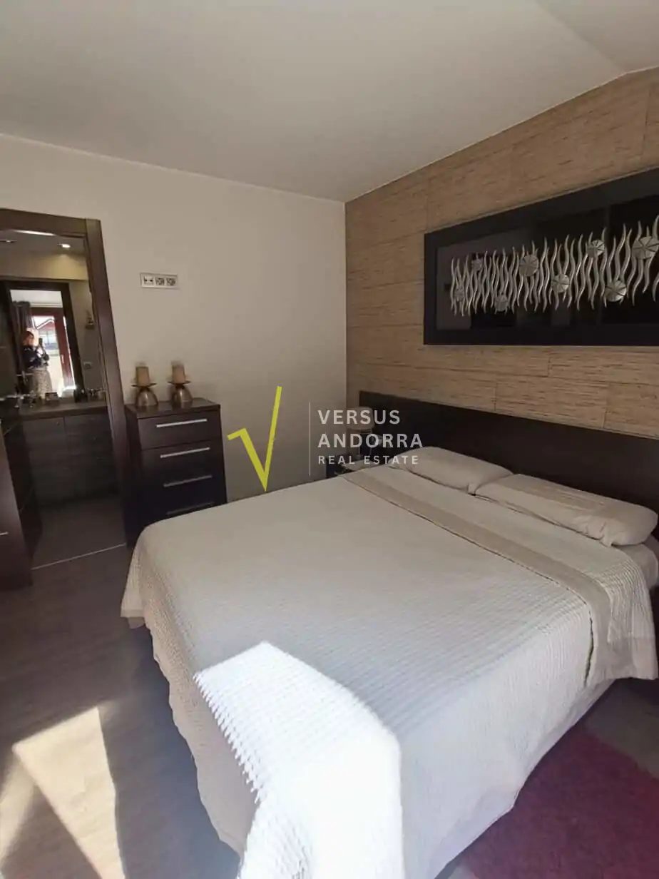 ÁTICO EN VENTA EN ENCAMP – TERRAZA DE 35 M², MUCHA LUZ Y EXCELENTE DISTRIBUCIÓN