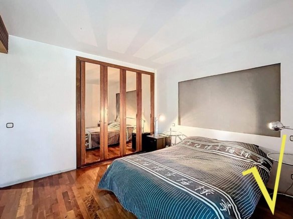 House for sale in La Massana with zen garden, sunny terrace and 390 m² of modern design