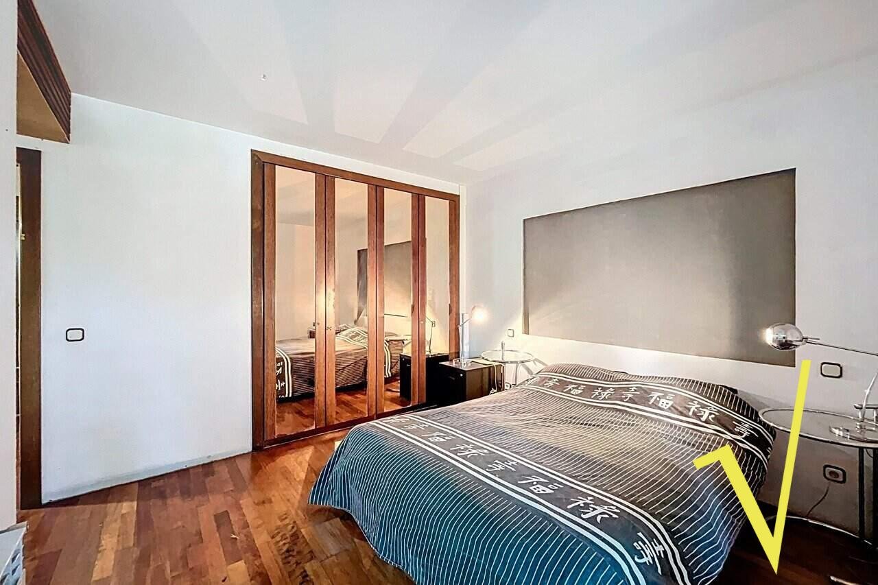 House for sale in La Massana with zen garden, sunny terrace and 390 m² of modern design