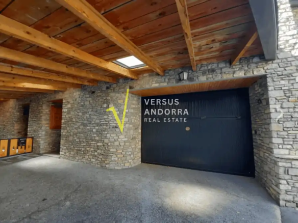 Casa en venta en Escaldes-Engordany – Chalet unifamiliar con vistas y garaje