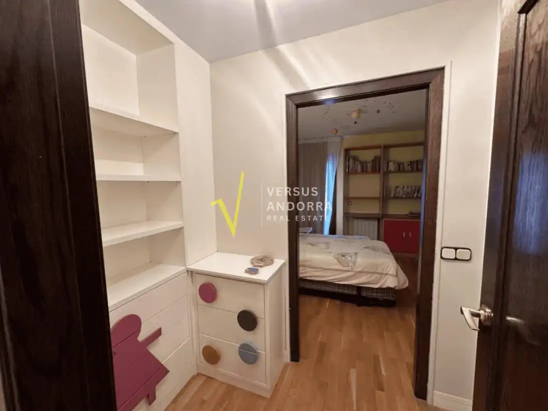 Exclusivo dúplex luminoso con jardines privados en Aldosa de la Massana