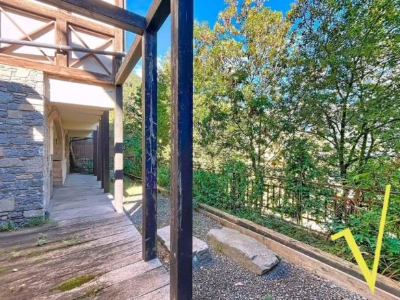 House for sale in La Massana with zen garden, sunny terrace and 390 m² of modern design