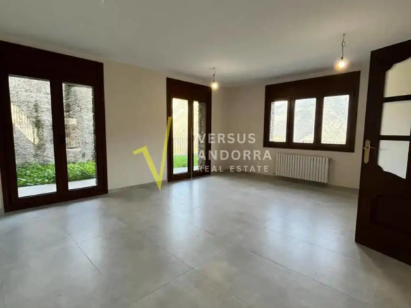 XALET D'OBRA NOVA A ESTRENAR A SANT JULIÀ (AIXIRIVALL) – VISTES OBERTES, JARDÍ I GRANS TERRASSES