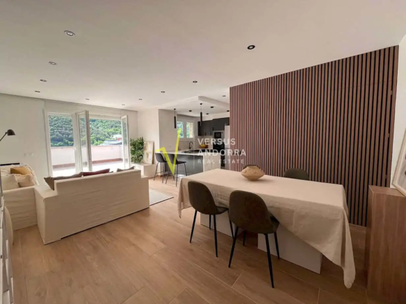 ÁTICO REFORMADO EN ANDORRA LA VELLA + GRAN TERRAZA + VISTAS PANORÁMICAS + PARKING Y TRASTERO