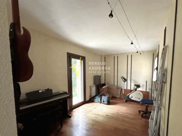 Exclusivo dúplex luminoso con jardines privados en Aldosa de la Massana