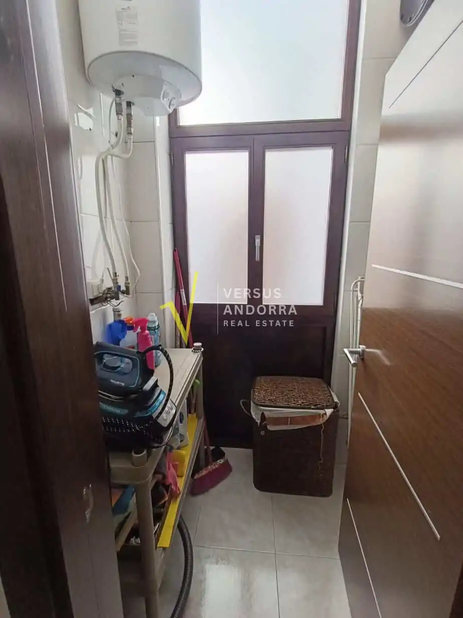 ÁTICO EN VENTA EN ENCAMP – TERRAZA DE 35 M², MUCHA LUZ Y EXCELENTE DISTRIBUCIÓN