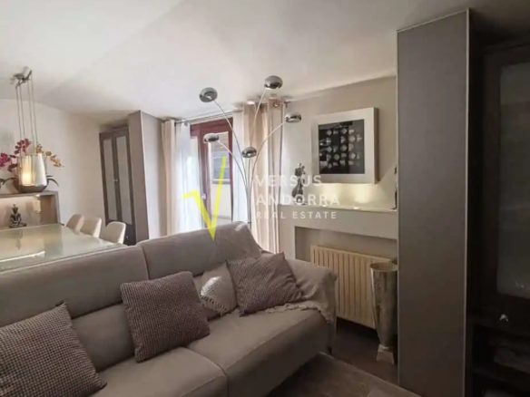 ÁTICO EN VENTA EN ENCAMP – TERRAZA DE 35 M², MUCHA LUZ Y EXCELENTE DISTRIBUCIÓN
