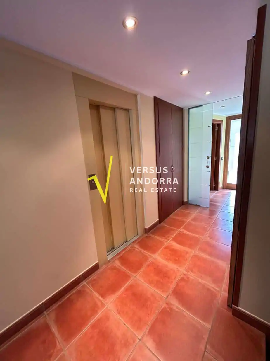 Townhouse in Andorra la Vella in an exclusive and privileged setting, just five minutes from the centre