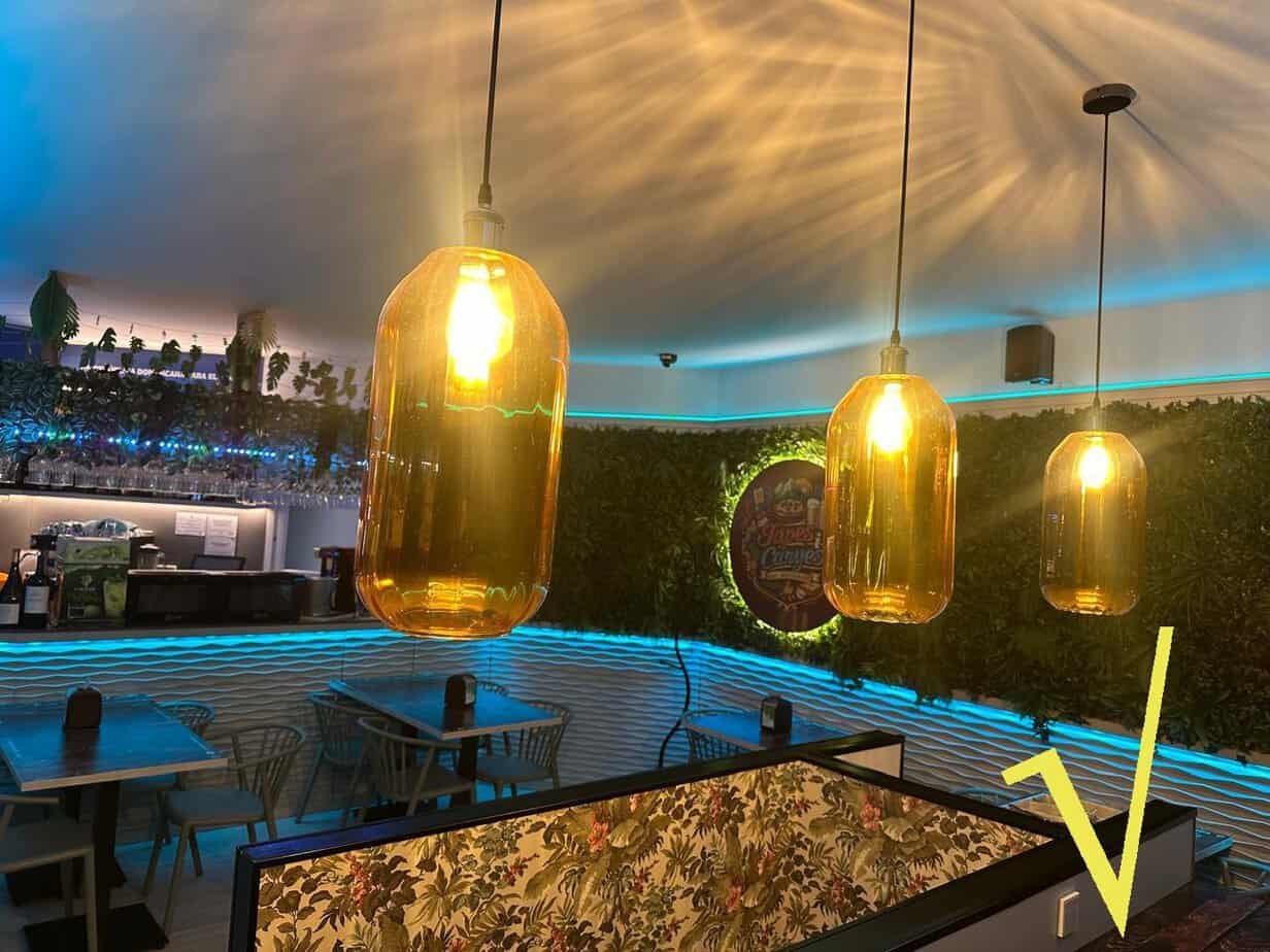 TRASPASO BAR-RESTAURANTE CON ENCANTO EN EL CENTRO DE ANDORRA LA VELLA – TOTALMENTE REFORMADO Y CON MUCHO ESTILO