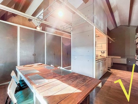 House for sale in La Massana with zen garden, sunny terrace and 390 m² of modern design
