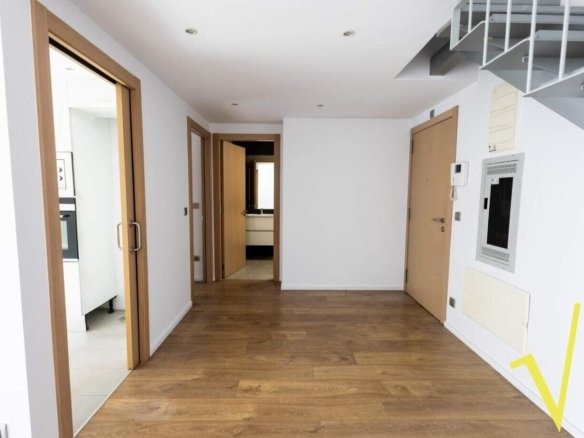 Ático Duplex en Alquiler en el centro de Escaldes