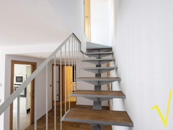 Ático Duplex en Alquiler en el centro de Escaldes