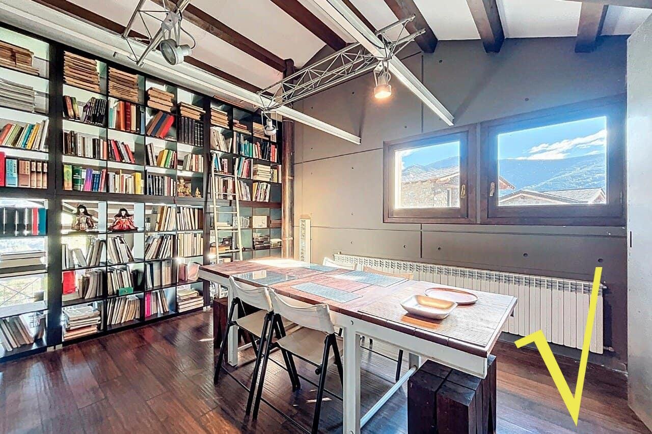 House for sale in La Massana with zen garden, sunny terrace and 390 m² of modern design
