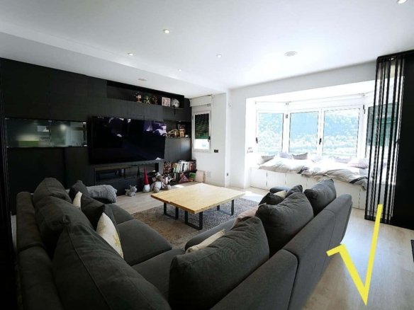 Exclusiva vivienda de lujo de 200 m² con terraza y 4 plazas de aparcamiento en Sant Ermengol, Andorra la Vella