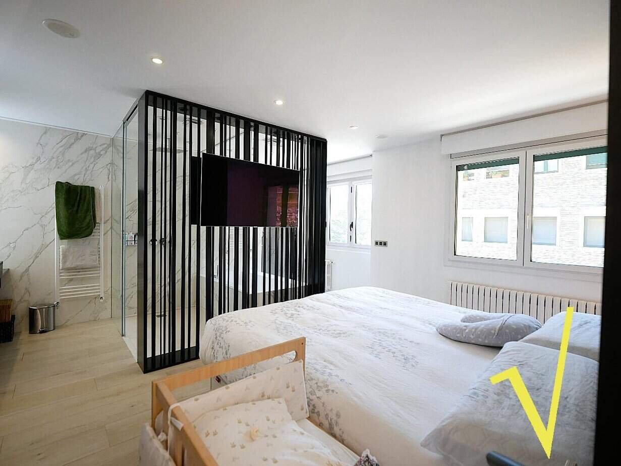 Exclusiva vivienda de lujo de 200 m² con terraza y 4 plazas de aparcamiento en Sant Ermengol, Andorra la Vella