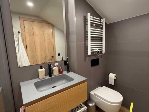 En el Tarter- piso de alto standing de obra reciente con spa, parking y servicios premium