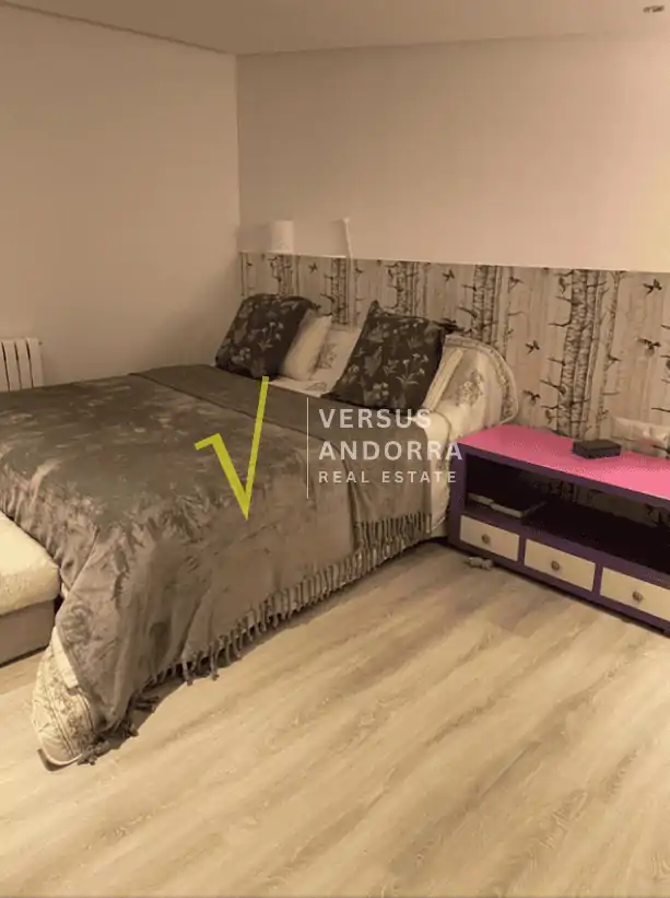 Piso de lujo reformado en venta en Andorra la Vella centro con terraza, parking y trasteros