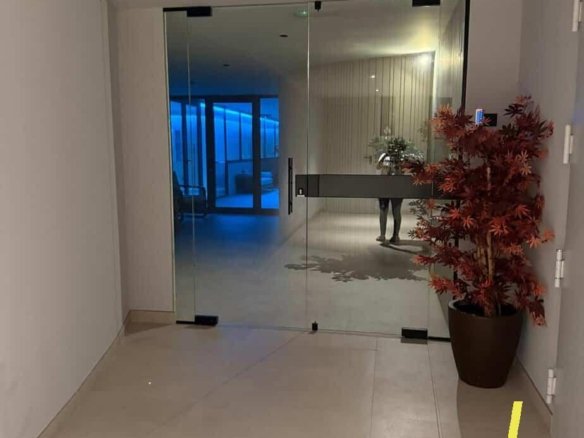 En el Tarter- piso de alto standing de obra reciente con spa, parking y servicios premium