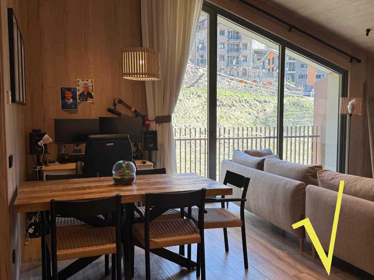 En el Tarter- piso de alto standing de obra reciente con spa, parking y servicios premium