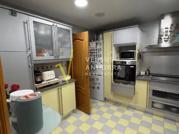 Flat in the centre of Andorra