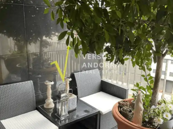 Piso de lujo reformado en venta en Andorra la Vella centro con terraza, parking y trasteros