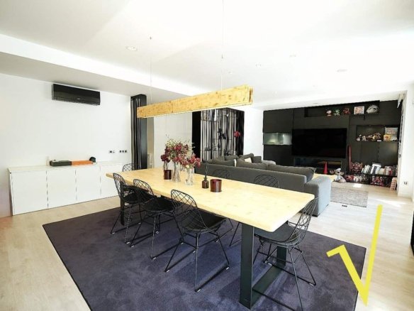 Exclusiva vivienda de lujo de 200 m² con terraza y 4 plazas de aparcamiento en Sant Ermengol, Andorra la Vella