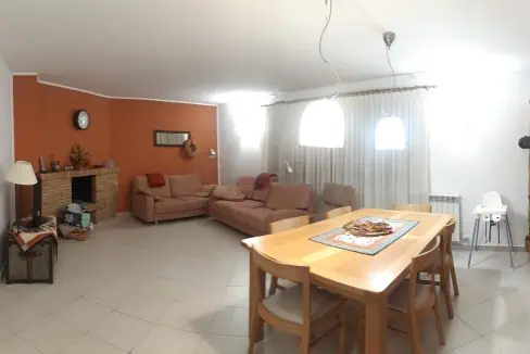 Piso 4 habitaciones venta versus andorra (15)