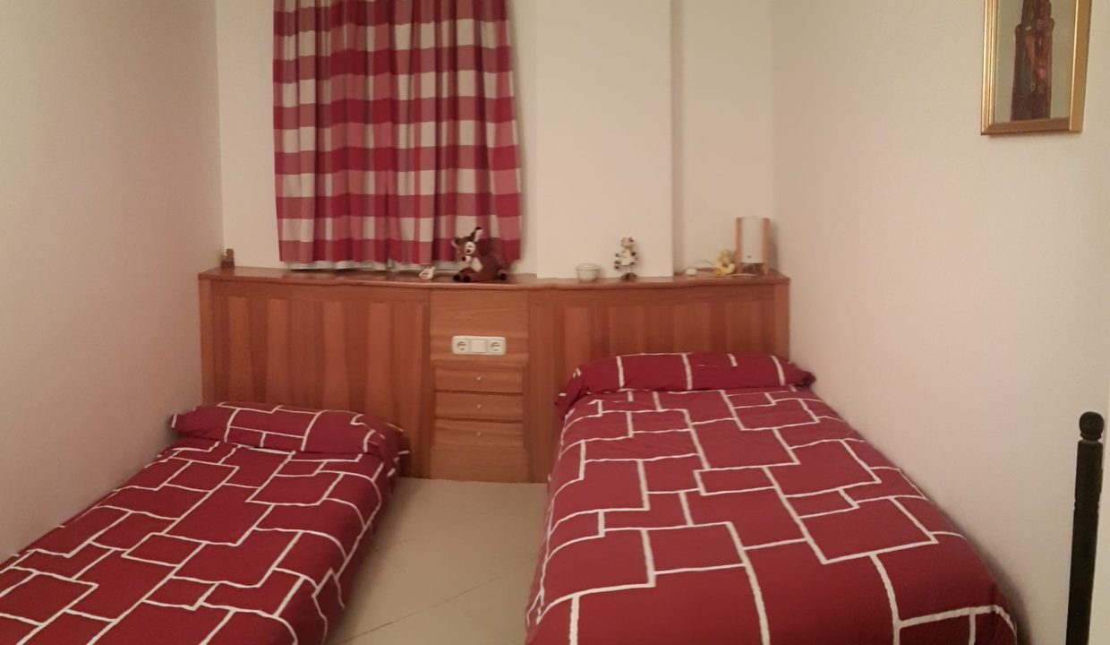 Piso 4 habitaciones venta versus andorra (16)