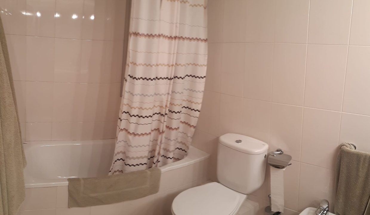 Piso 4 habitaciones venta versus andorra (9)