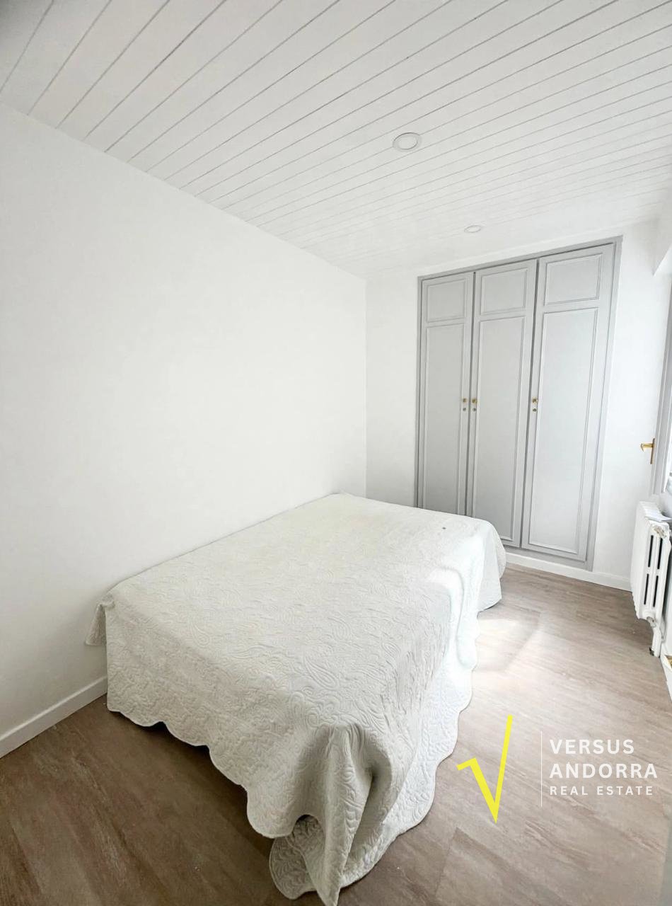 ÁTICO EN EL CENTRO DE ANDORRA LA VELLA + 2 PARKINGS + 2 TRASTEROS + TERRAZAS