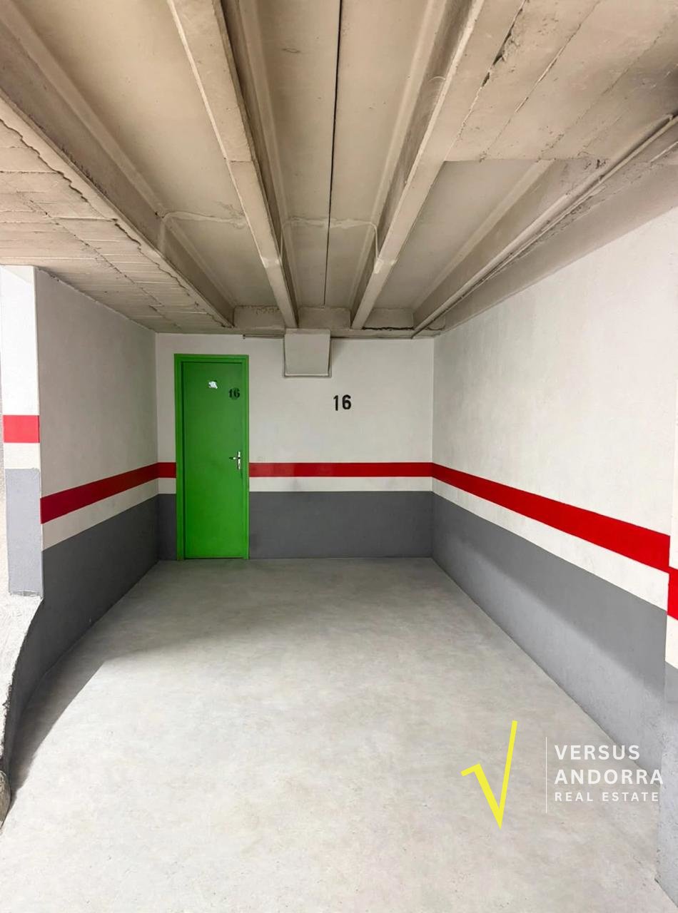 ÁTICO EN EL CENTRO DE ANDORRA LA VELLA + 2 PARKINGS + 2 TRASTEROS + TERRAZAS