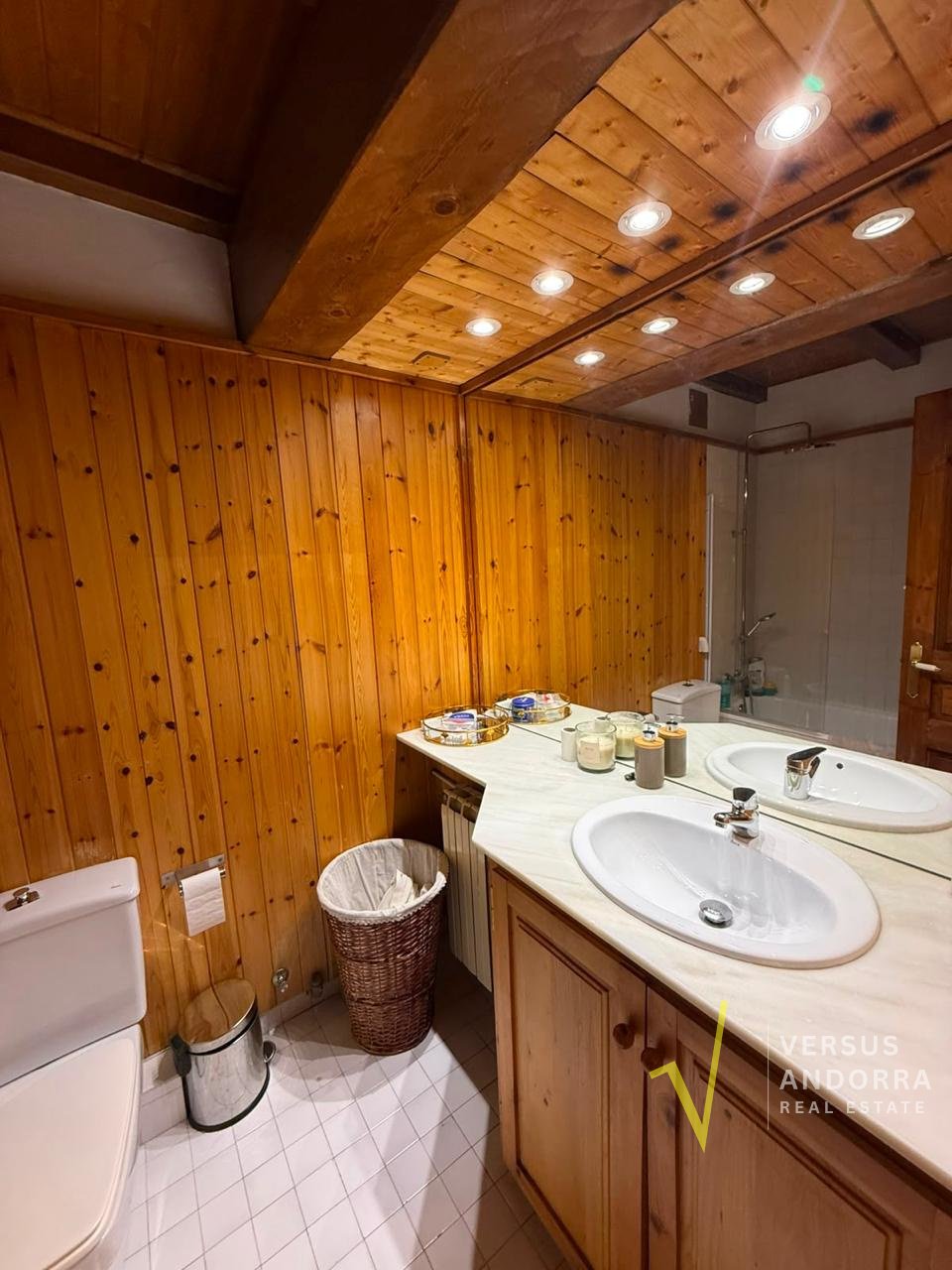 PLANTA BAJA EN ORDINO + JARDÍN PRIVADO + 3 HABITACIONES + CHIMENEA + PARKING