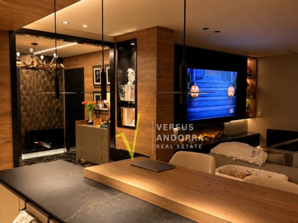 PLANTA BAJA DE LUJO EN L’ALDOSA DE CANILLO + 4 HABITACIONES + JARDÍN + BOX DOBLE