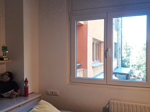 PISO REFORMADO DE 3 HABITACIONES + 2 BAÑOS + TERRAZA CERRADA + PARKING DOBLE EN ENCAMP