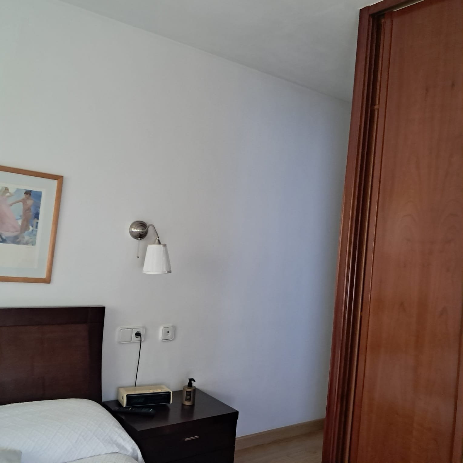 PISO REFORMADO DE 3 HABITACIONES + 2 BAÑOS + TERRAZA CERRADA + PARKING DOBLE EN ENCAMP