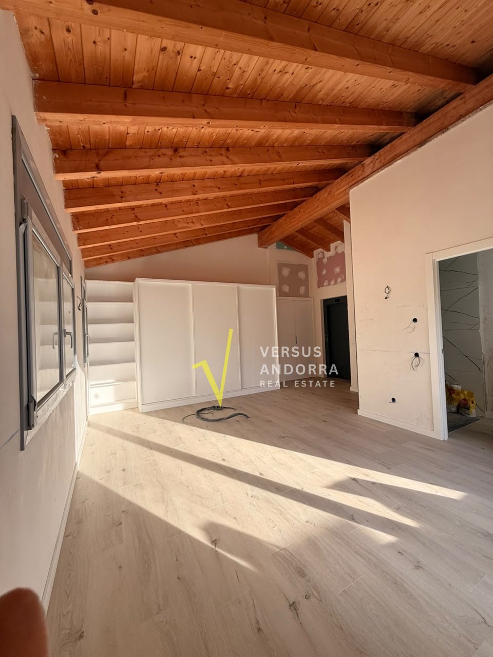 CASA DE OBRA NUEVA EN JUBERRI + 4 HABITACIONES + TERRAZAS + ASCENSOR + AMPLIO GARAJE